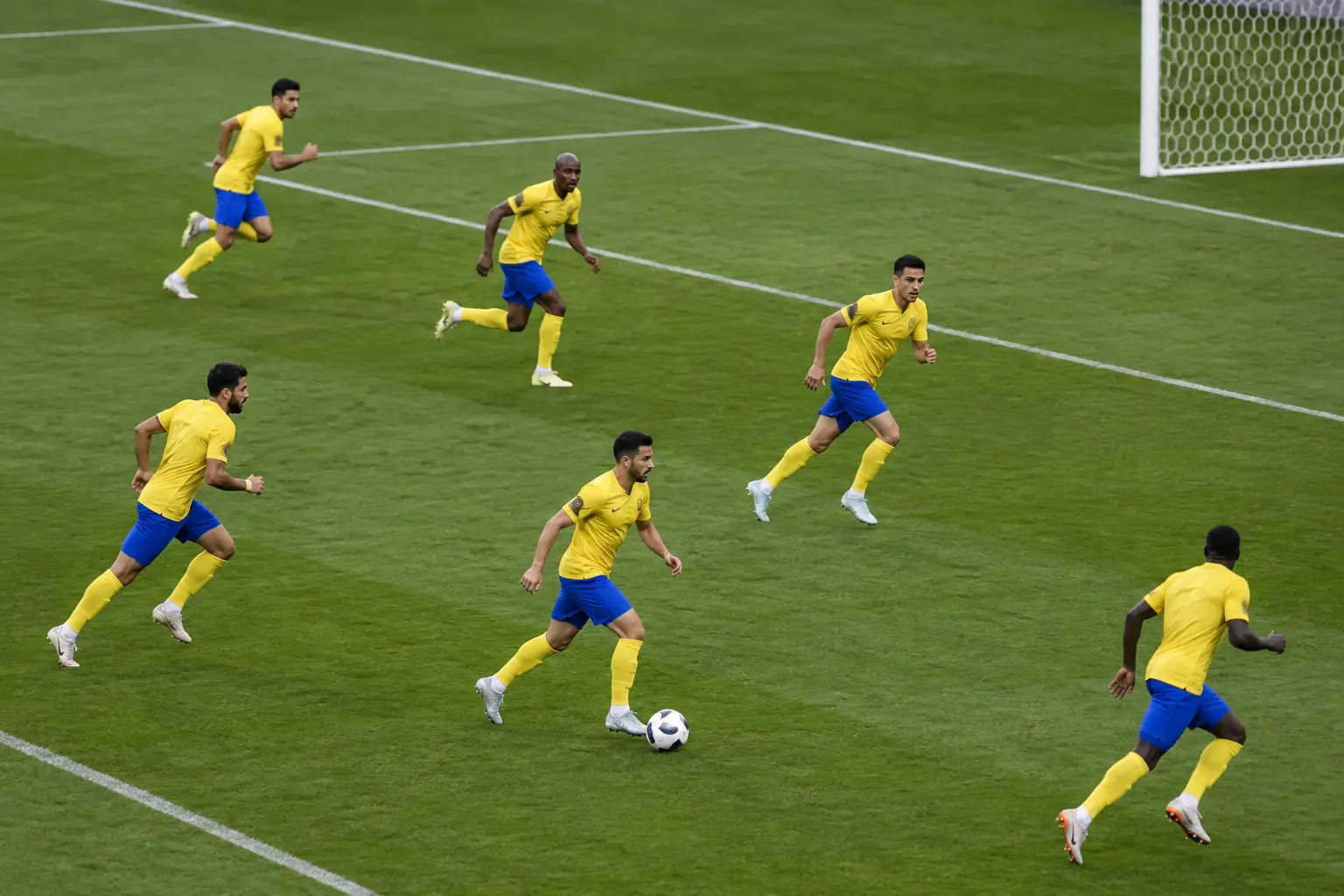 Al Nassr thắng Al Faisaly 3-1, Ronaldo nhường giải cho Al-Hamdan